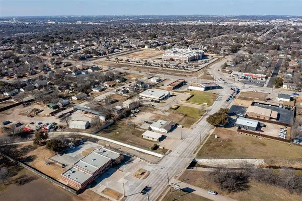 4005 Rufe Snow Drive, North Richland Hills, TX 76180