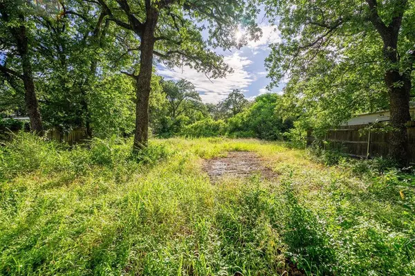 4012 Erath Street, Fort Worth, TX 76119