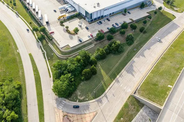 901 NW 19th Street, Grand Prairie, TX 75050