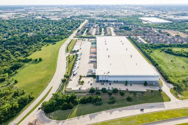 901 NW 19th Street, Grand Prairie, TX 75050