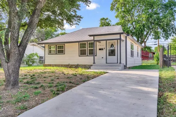 1037 E Cantey Street, Fort Worth, TX 76104
