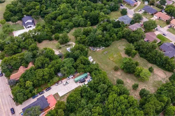 1007 W Belt Line Road, Cedar Hill, TX 75104
