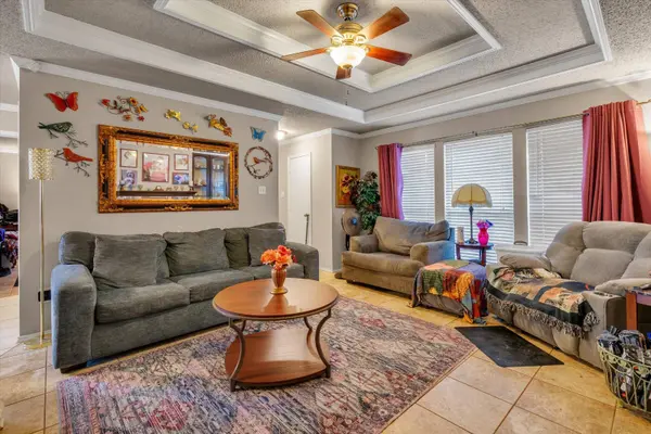 5706 Bramblewood Ct, Arlington, TX 76017