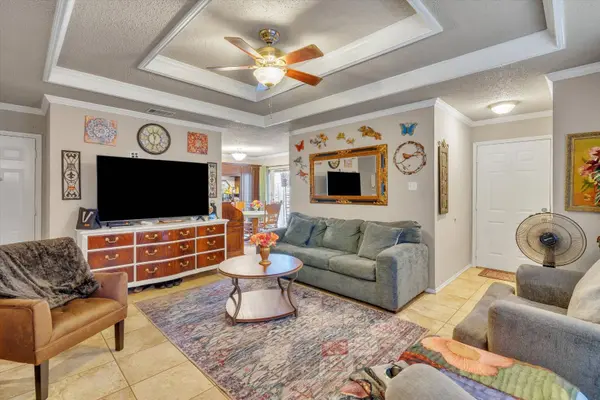 5706 Bramblewood Ct, Arlington, TX 76017