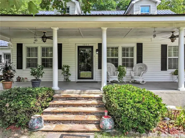 1011 Rainey RD, Temple, GA 30179