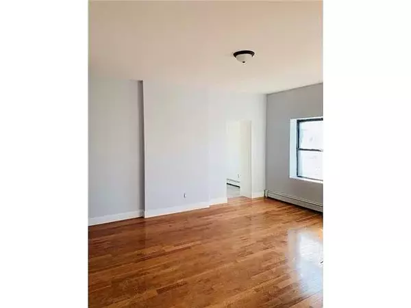 Yonkers, NY 10701-7332,251 Warburton Ave #3s