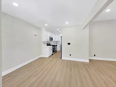 NY 10466,4018 Bruner Avenue #a