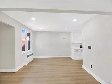 NY 10466,4018 Bruner Avenue #a