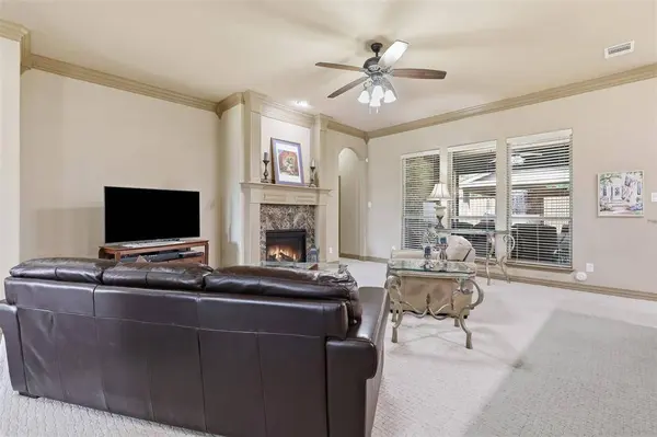 1406 Brynlee Lane, Mansfield, TX 76063