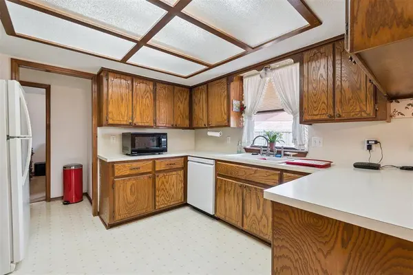 616 S Country Side TRL, Edmond, OK 73012