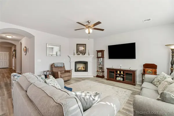 6250 S 317th East AVE, Broken Arrow, OK 74014