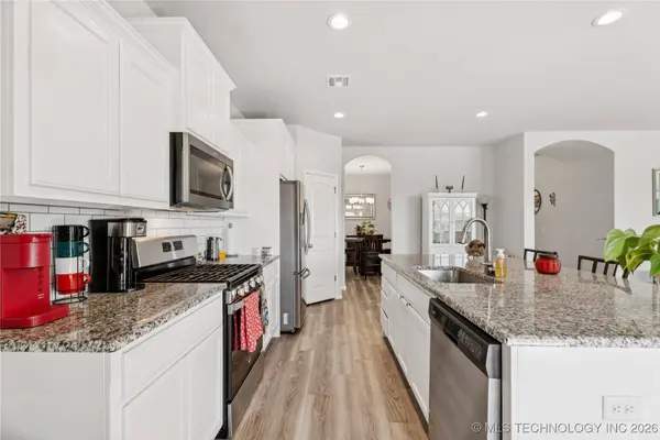 6250 S 317th East AVE, Broken Arrow, OK 74014