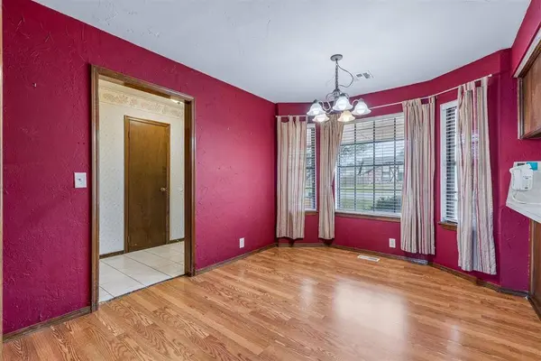 1320 Kelly Park RD, Edmond, OK 73003