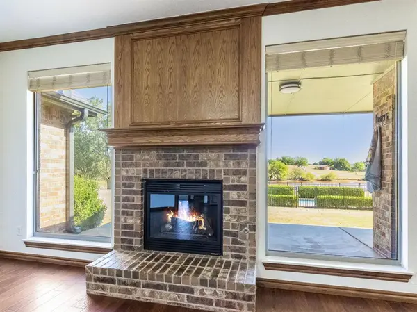 2521 Shoreline DR, Norman, OK 73026