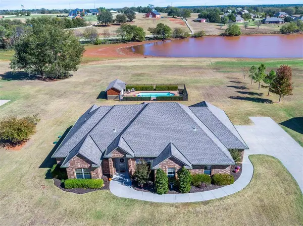 2521 Shoreline DR, Norman, OK 73026