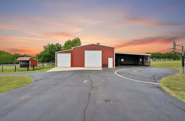 6451 East Post Oak Road, Noble, OK 73068