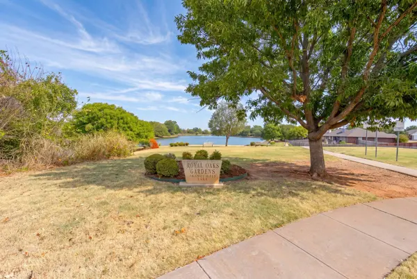 217 Sandstone Drive, Norman, OK 73071