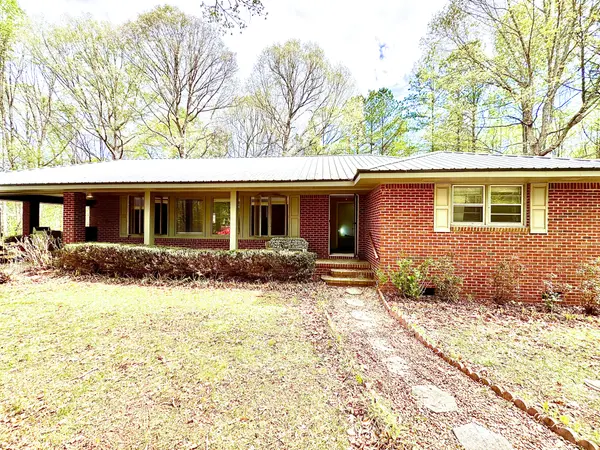 129 E Lake Buckhorn Rd, Temple, GA 30179-5301