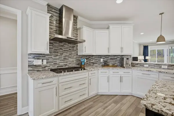 1044 Snowden Rd, Wilmington, NC 28412