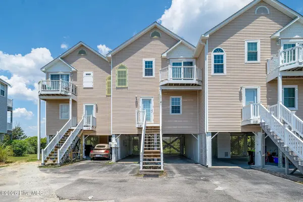114 Calinda Cay CT, North Topsail Beach, NC 28460