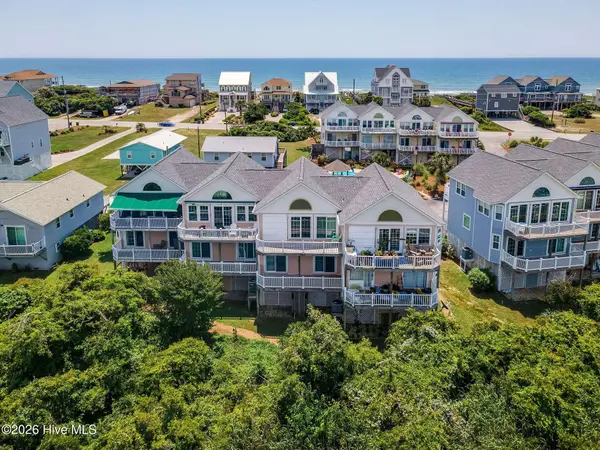 114 Calinda Cay CT, North Topsail Beach, NC 28460