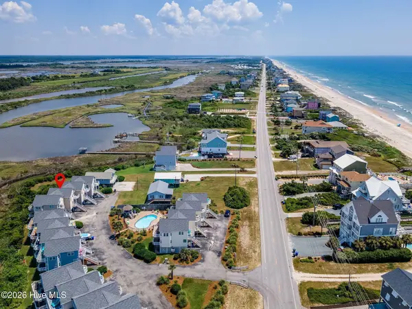 114 Calinda Cay CT, North Topsail Beach, NC 28460