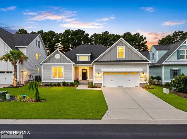 522 Moss Lake LN, Holly Ridge, NC 28445