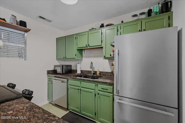 914 Gordon Woods RD, Wilmington, NC 28411