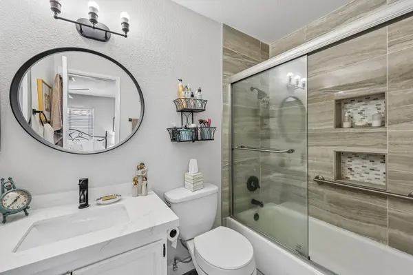 7960 Diamond Rock Way #201 Las Vegas NV 89128