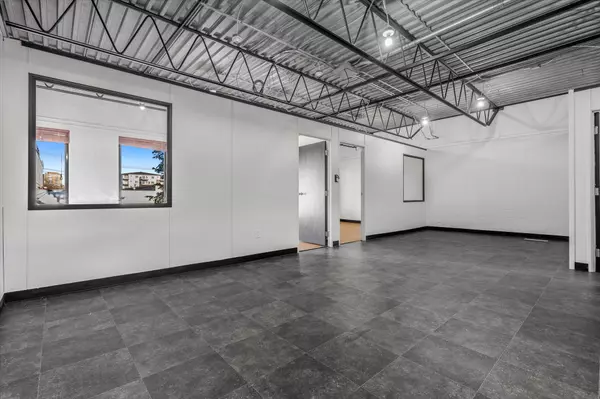 Edmonton, AB T6E 1W7,10041 81 Ave NW #200