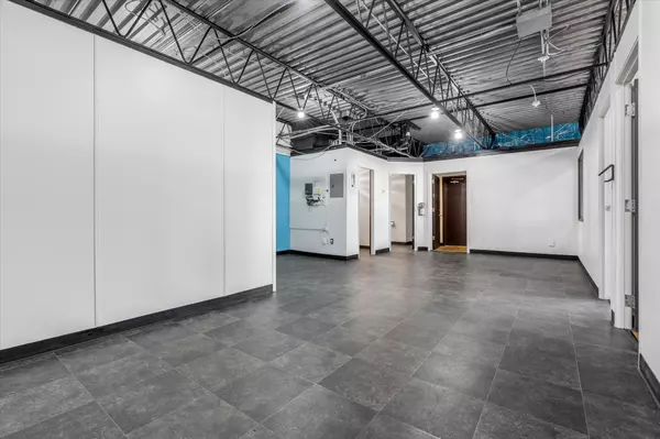 Edmonton, AB T6E 1W7,10041 81 Ave NW #200