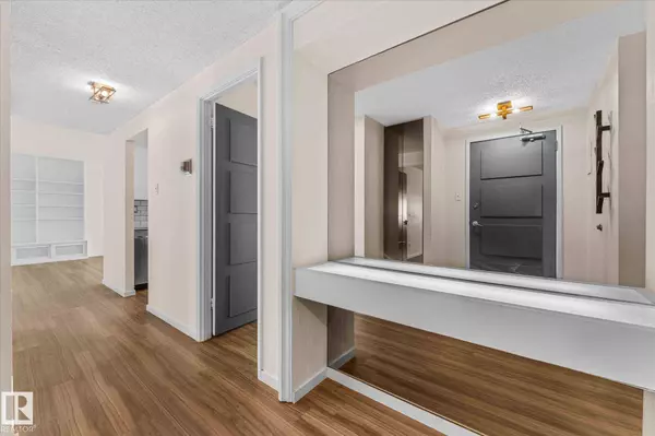 #401 10160 115 ST NW, Edmonton, AB T5K 1T6