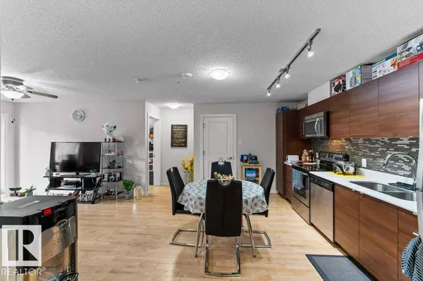 #212 9517 160 AV NW, Edmonton, AB T5Z 0N1