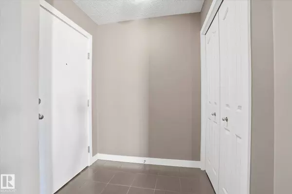 #402 11803 22 AV SW, Edmonton, AB T6W 2R9