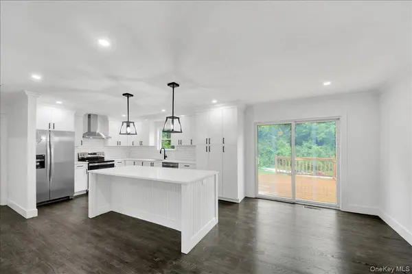 16 Tiger RD, Hopewell Junction, NY 12533