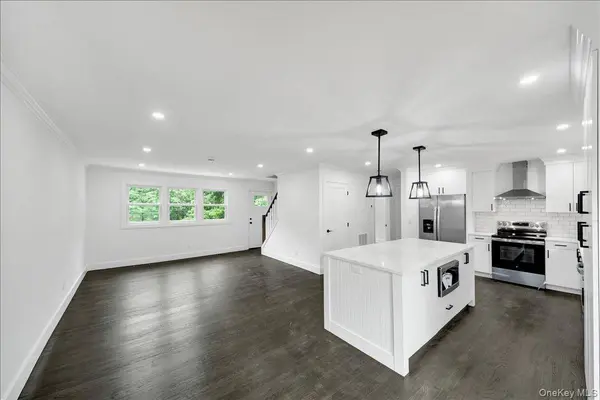 16 Tiger RD, Hopewell Junction, NY 12533
