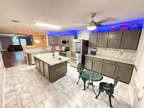 Arlington, TX 76001,910 Anvil Creek Drive