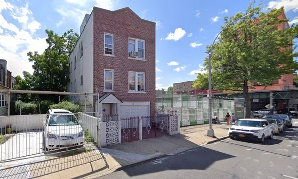 6 Cameron Pl, Bronx, NY 10453-2453