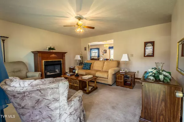 3859 Newport HWY, Greeneville, TN 37743