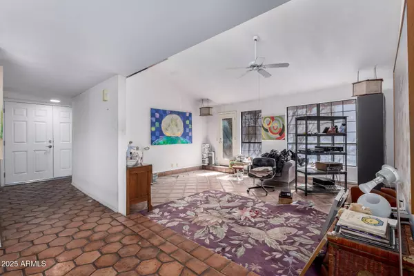 6038 N 81ST Place, Scottsdale, AZ 85250