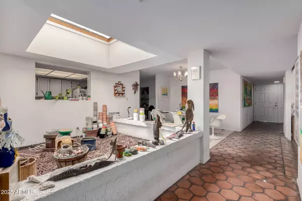 6038 N 81ST Place, Scottsdale, AZ 85250