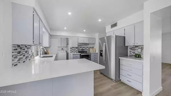 9911 W PLEASANT VALLEY Road, Sun City, AZ 85351