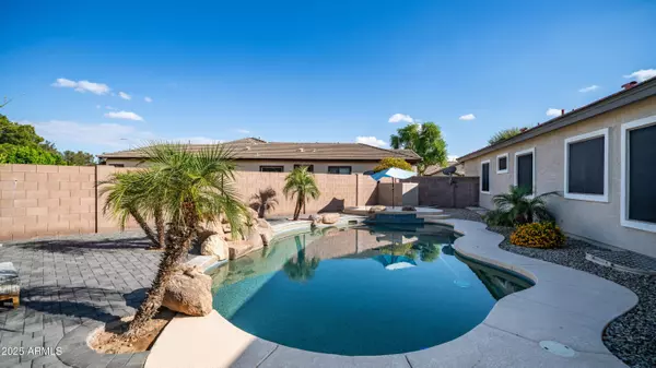 1970 E YELLOWSTONE Place, Chandler, AZ 85249