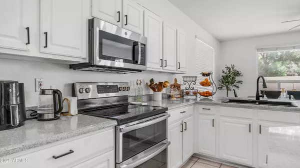 853 W HEMLOCK Way, Chandler, AZ 85248