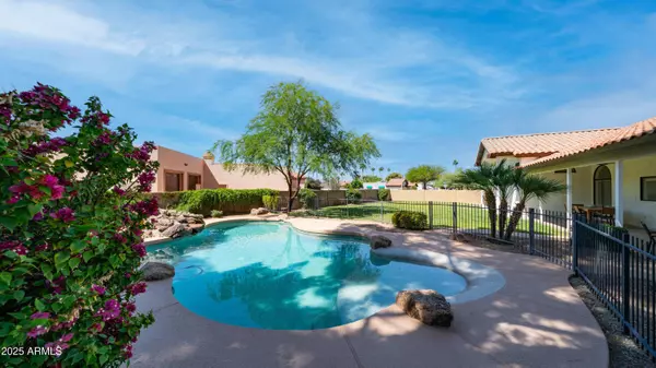 35 E SECRETARIAT Drive, Tempe, AZ 85284