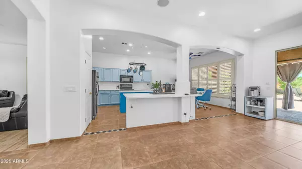 757 W CAROB Way, Chandler, AZ 85248