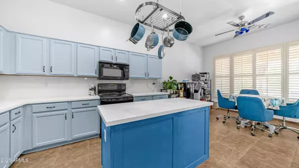 757 W CAROB Way, Chandler, AZ 85248