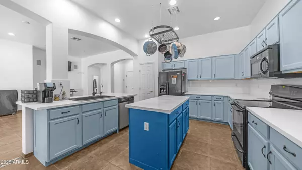 757 W CAROB Way, Chandler, AZ 85248