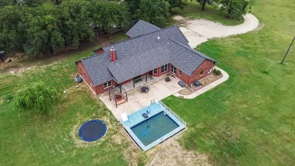 11400 W FM 487, Florence, TX 76527