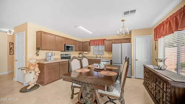 13040 W LISBON Lane, El Mirage, AZ 85335